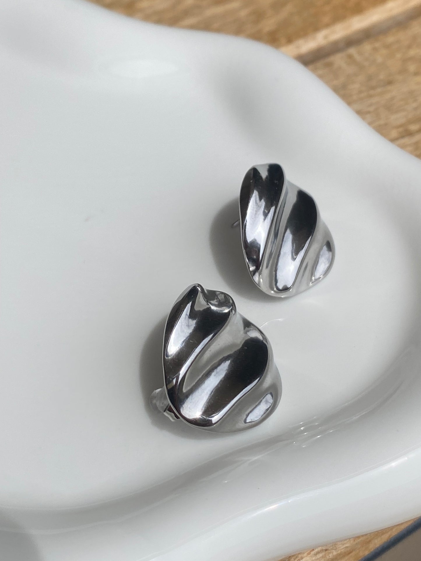 Pendientes redondel ondulado