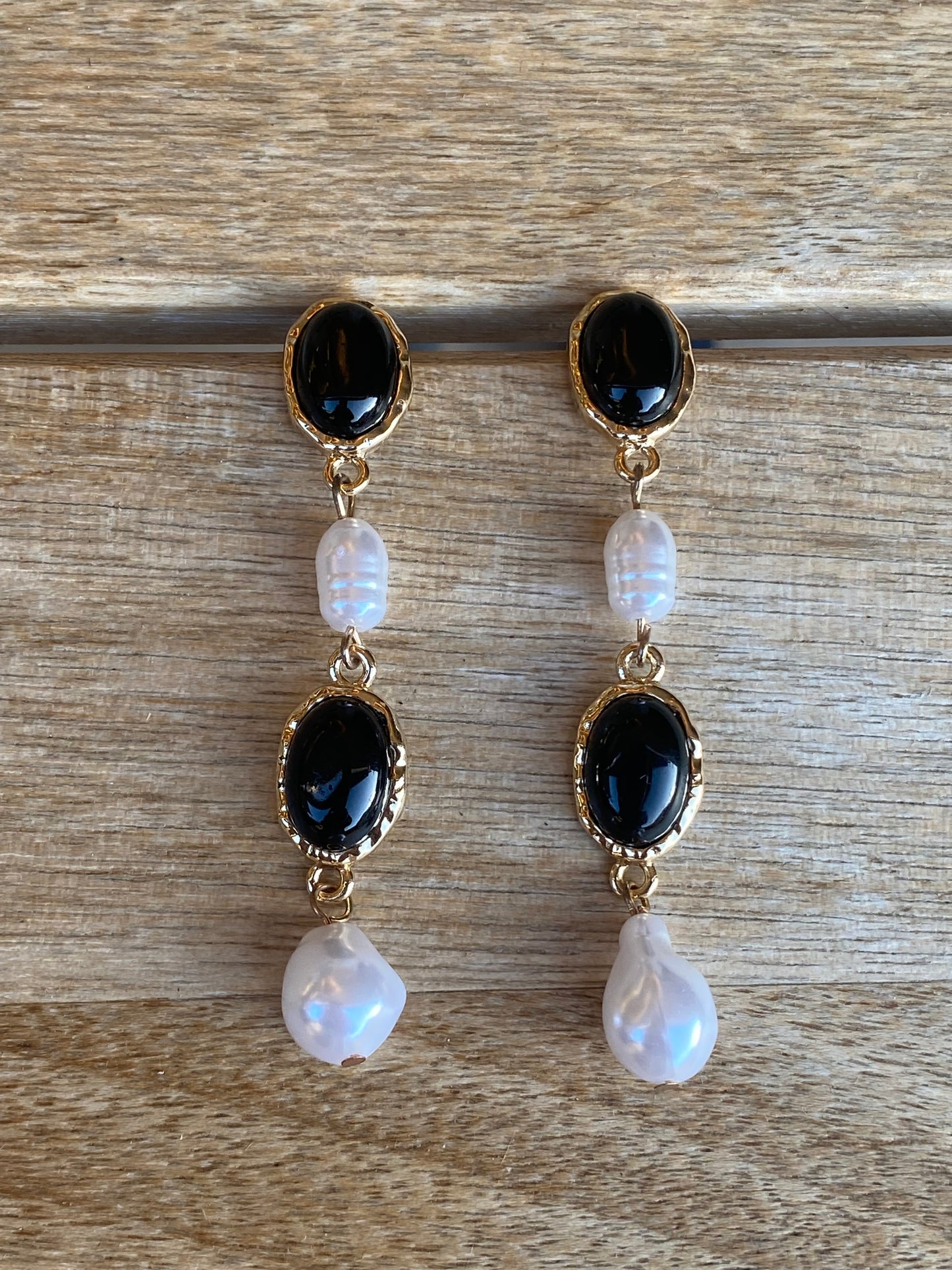 Pendientes largos detalles color