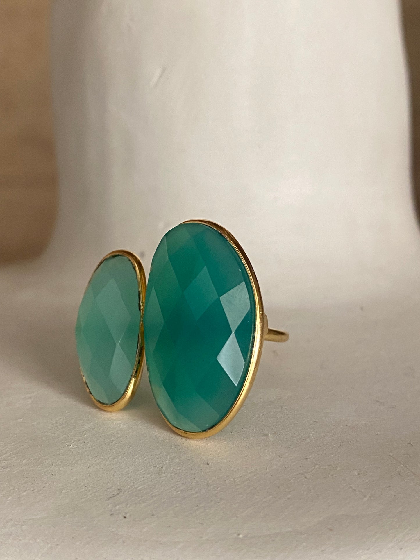 Anillo 2 piedras verdes