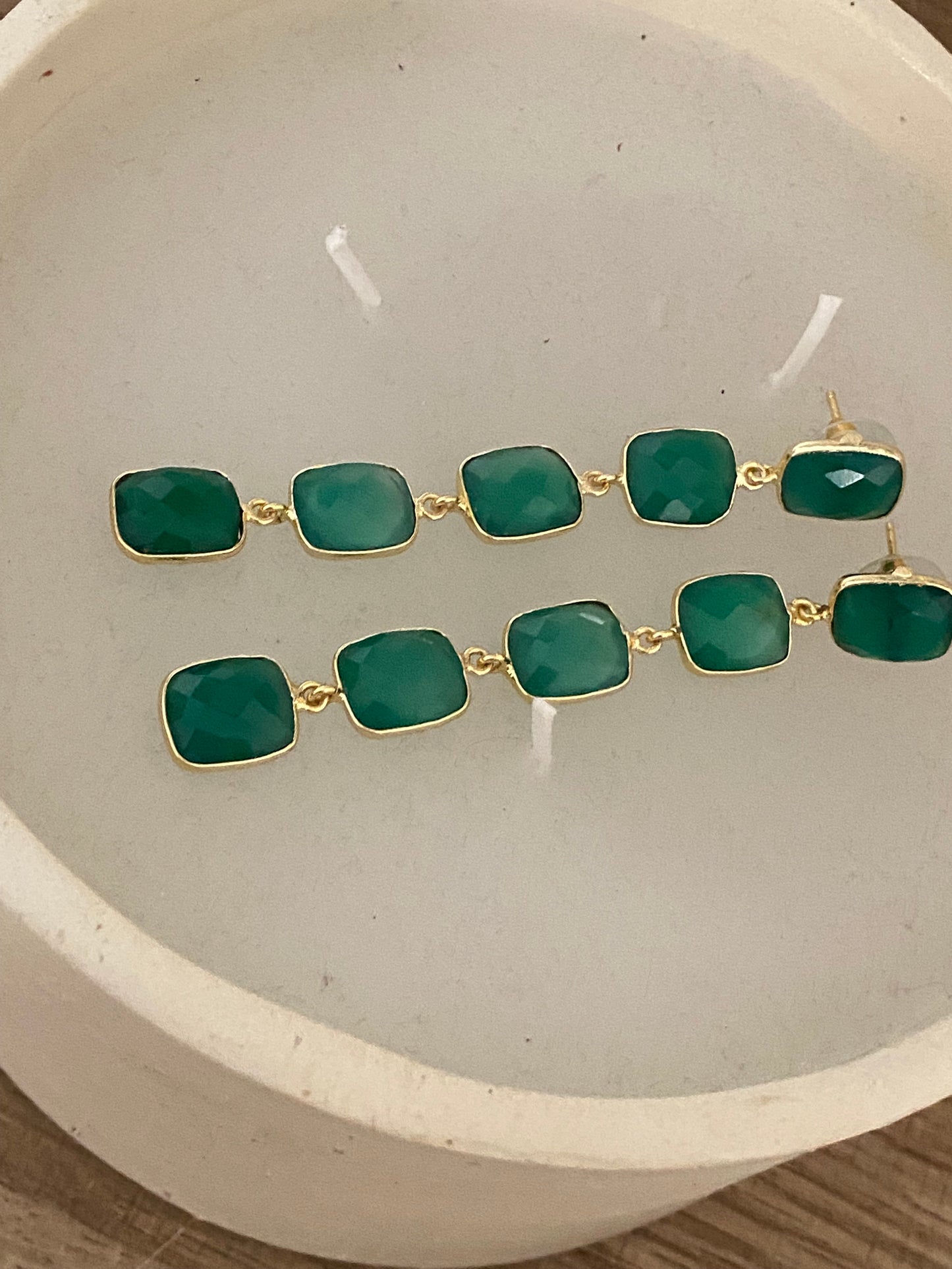 Pendientes largos piedras verdes