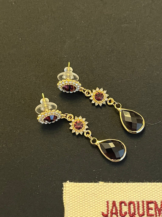 Pendientes circonitas burdeos