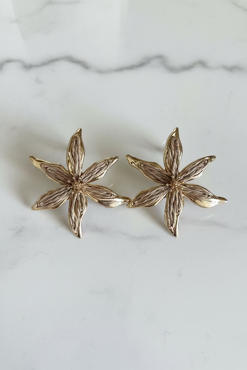 NEW IN! Pendientes flor rígida