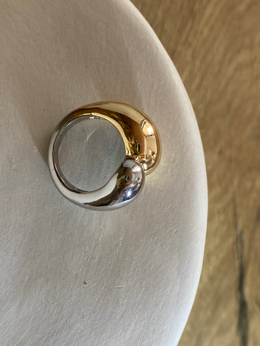Gold and silver stainless steel drop-shaped ring