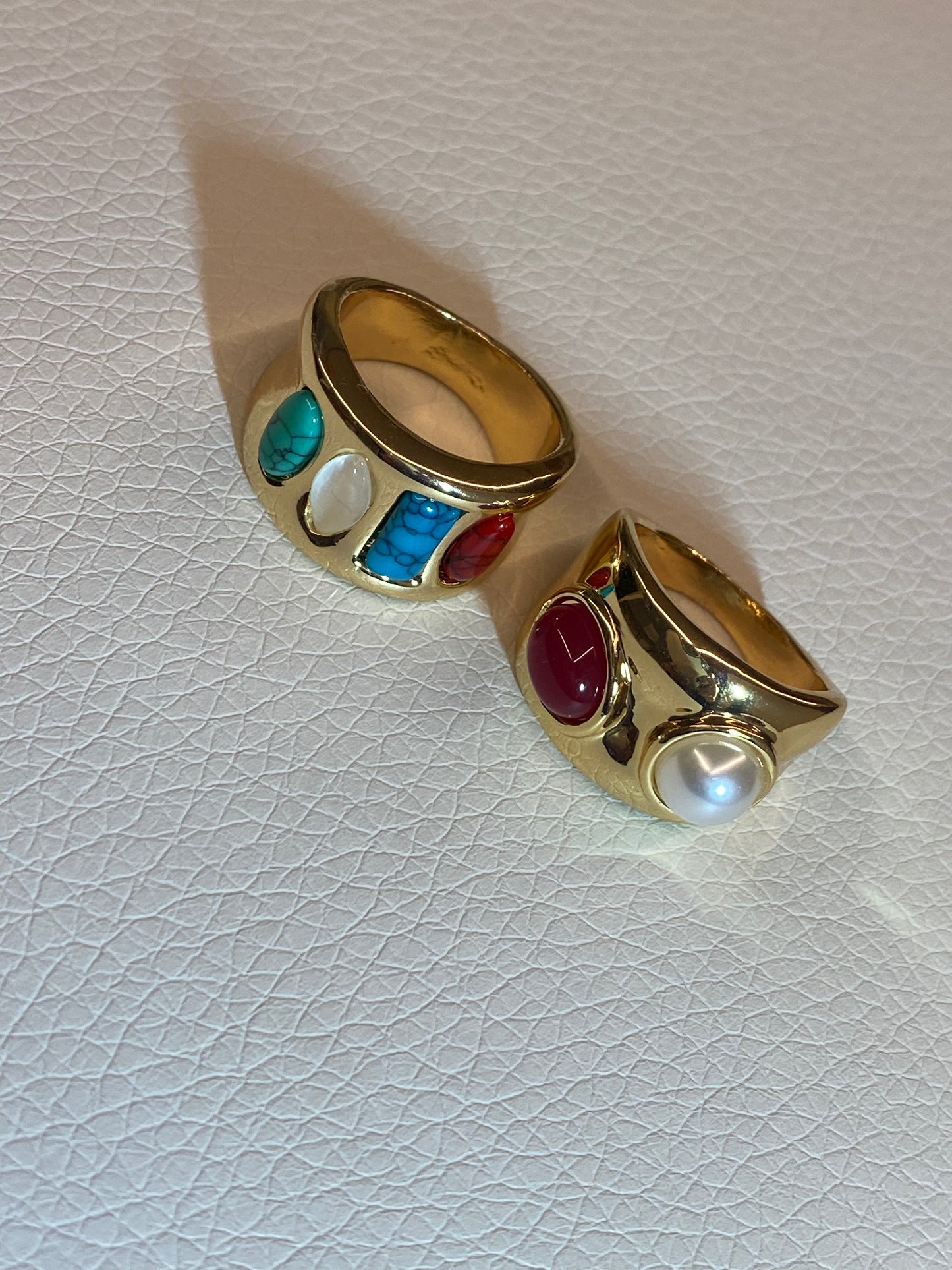 Anillo detalles color