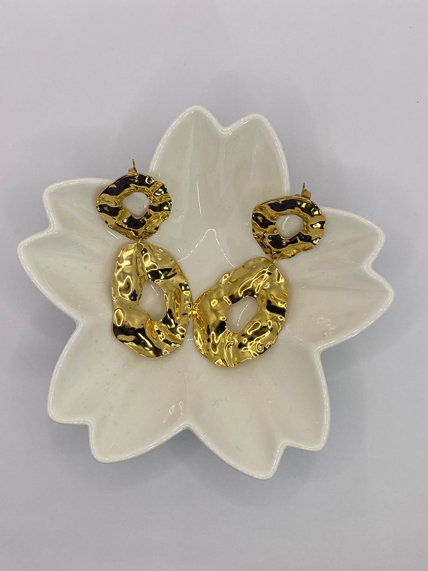 Maxi pendientes dorados