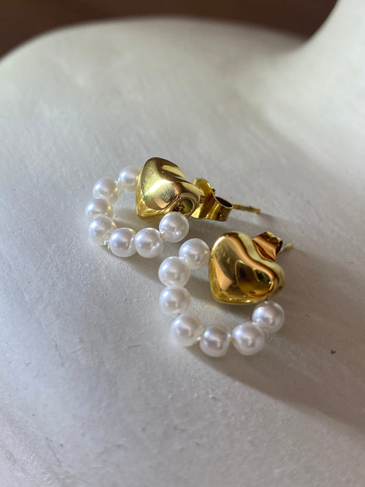 Pendientes corazón con perlitas