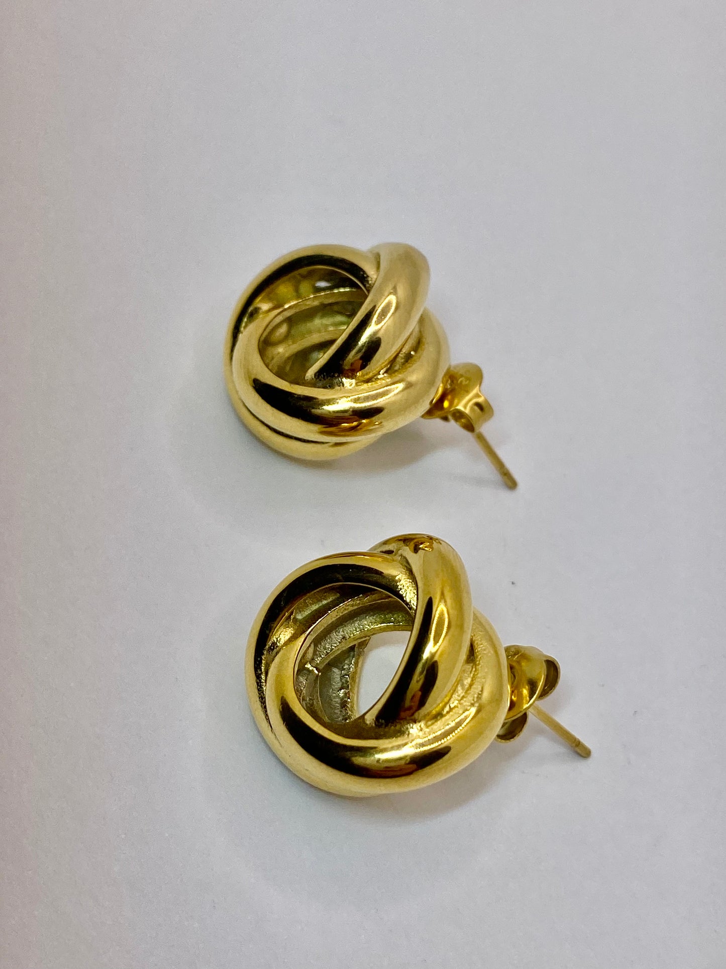 Pendientes dorados "Old Money"
