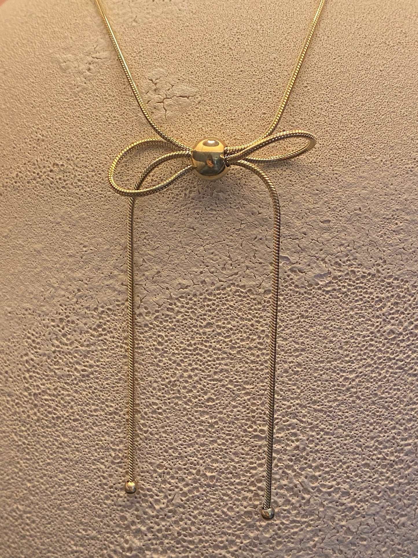 Collar ajustable lacito