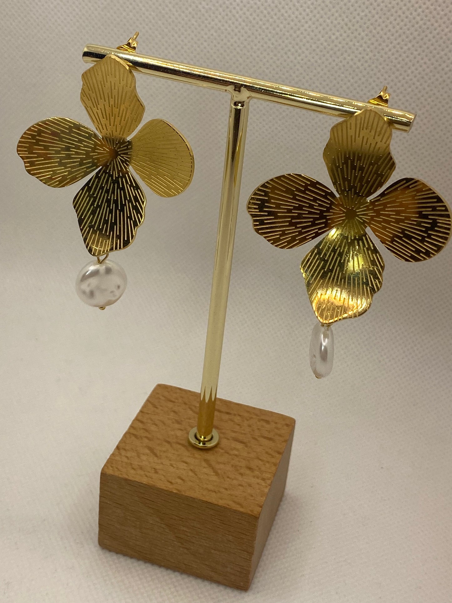 Maxi pendientes flor y perlita