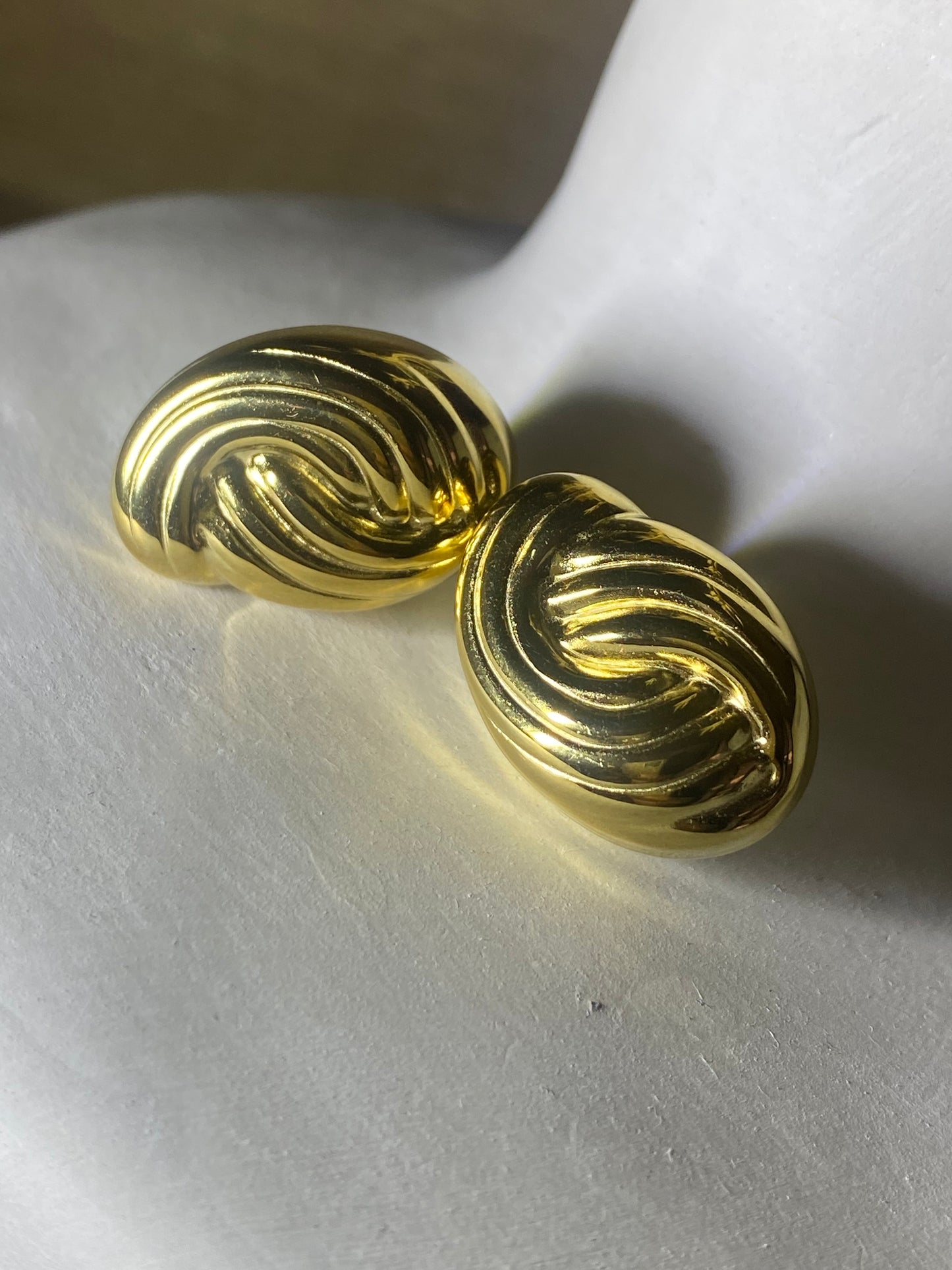 Pendientes dorados Old Money