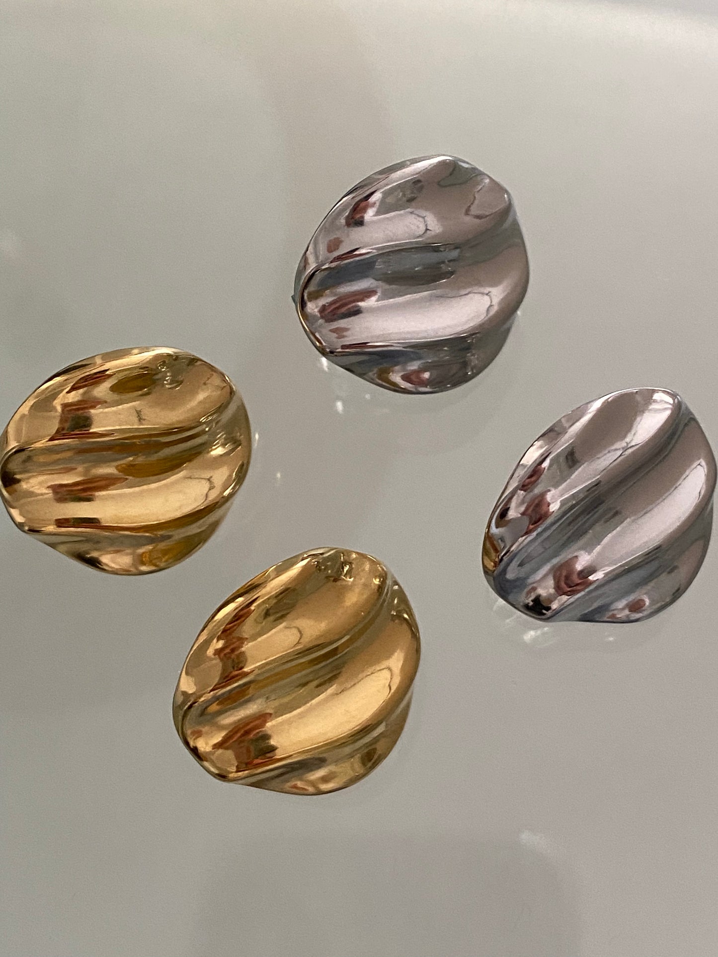 Pendientes redondel ondulado