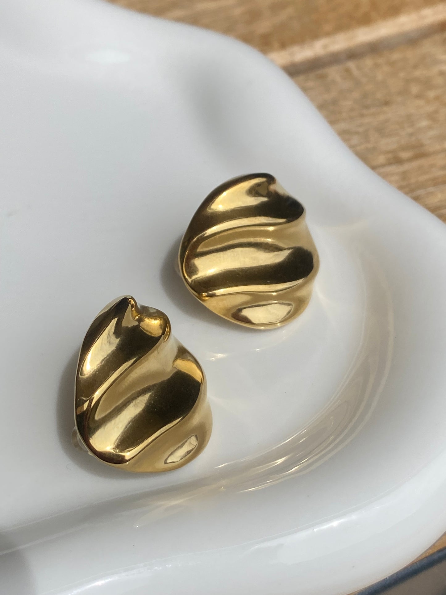 Pendientes redondel ondulado