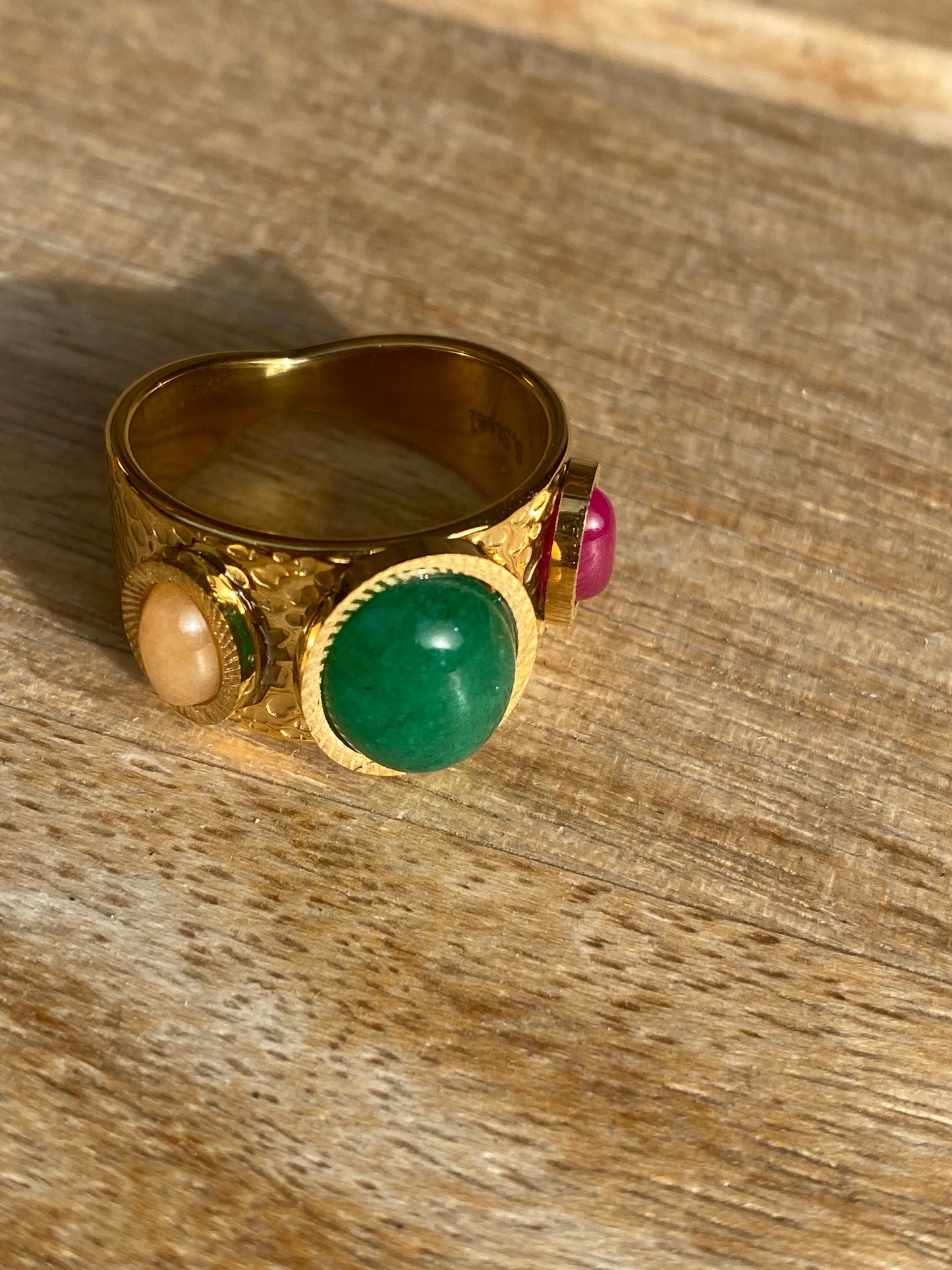 Anillo tres piedras
