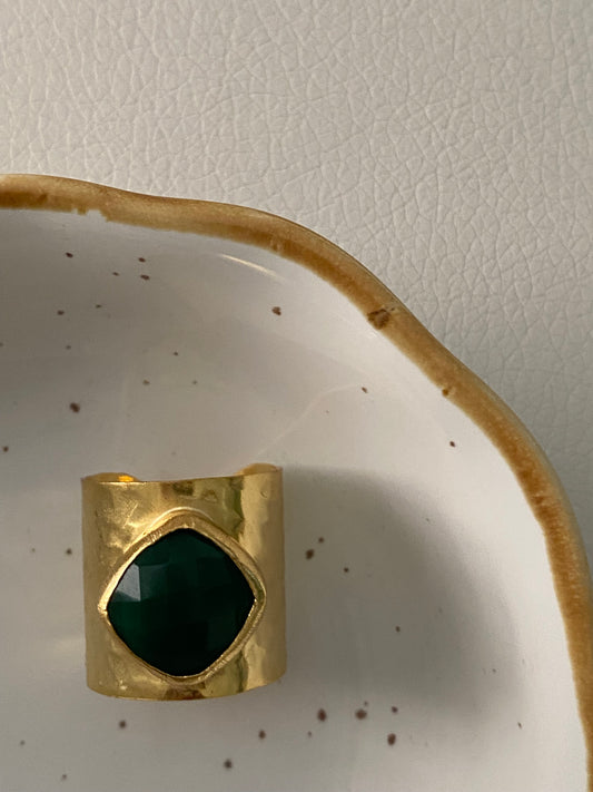 Green stone bracelet ring