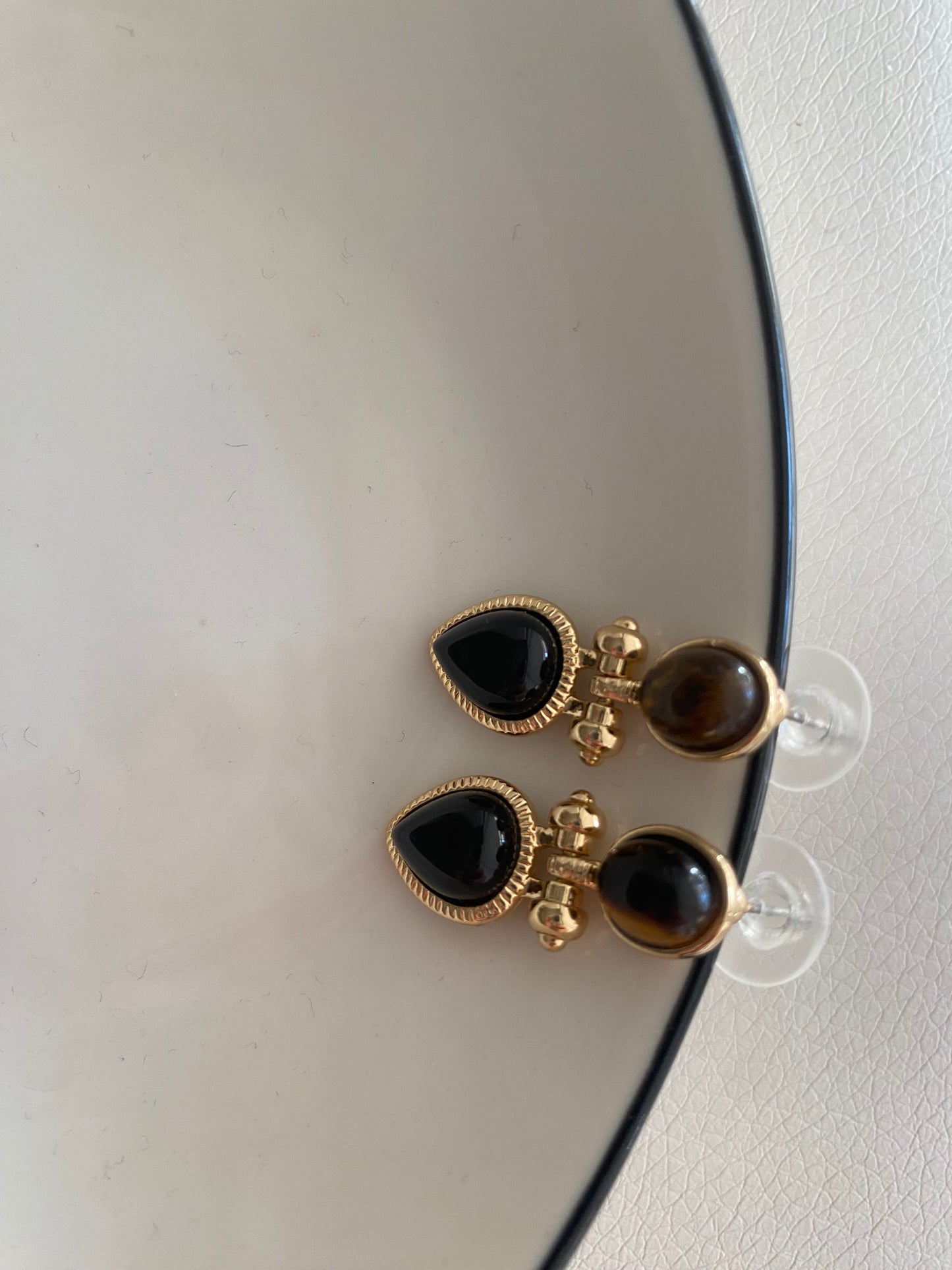 Pendientes dos piedras