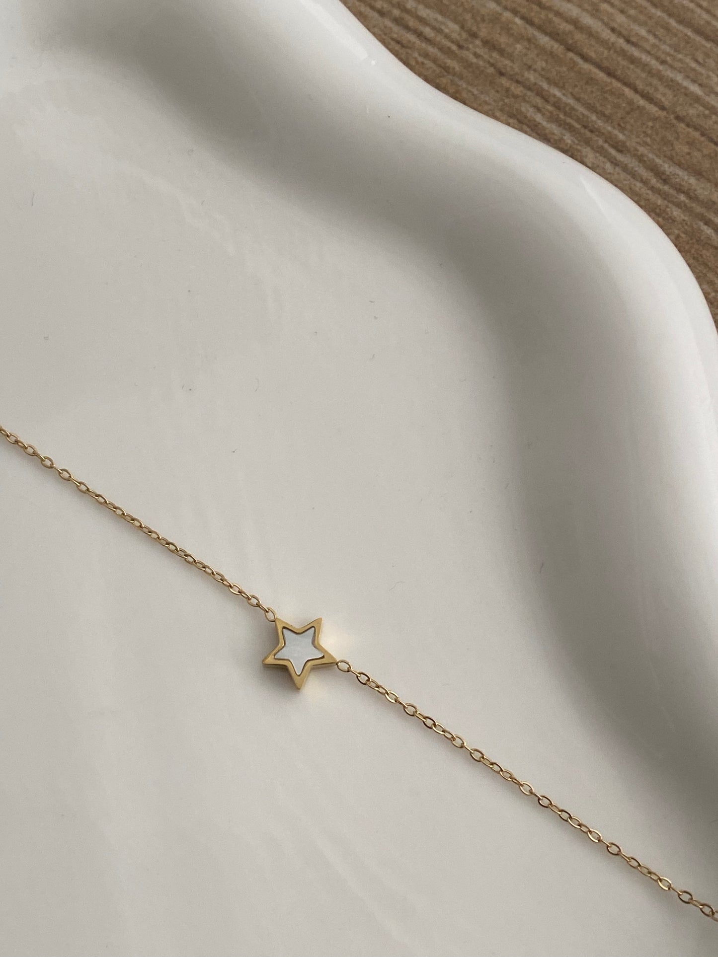 NEW IN! Star bracelet