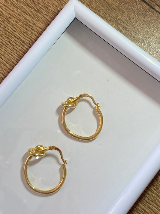 Pendientes aros nudo