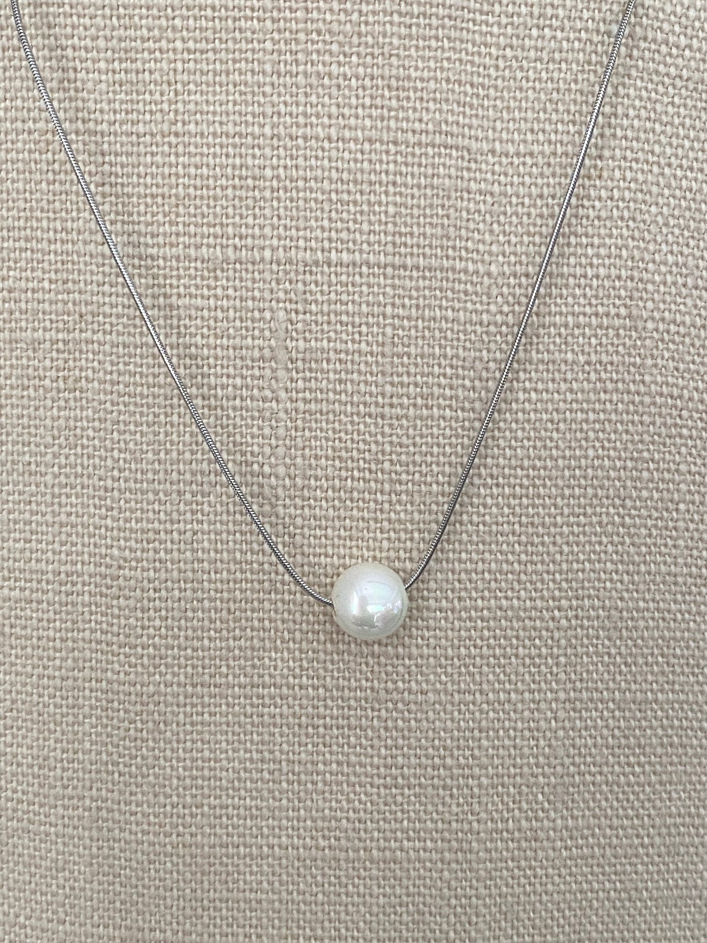 Cadena con perlita